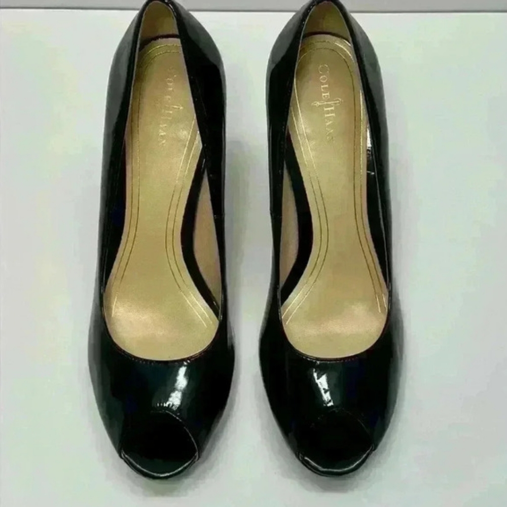 Black Patent Peep Toe 4” Heel Air Size 9